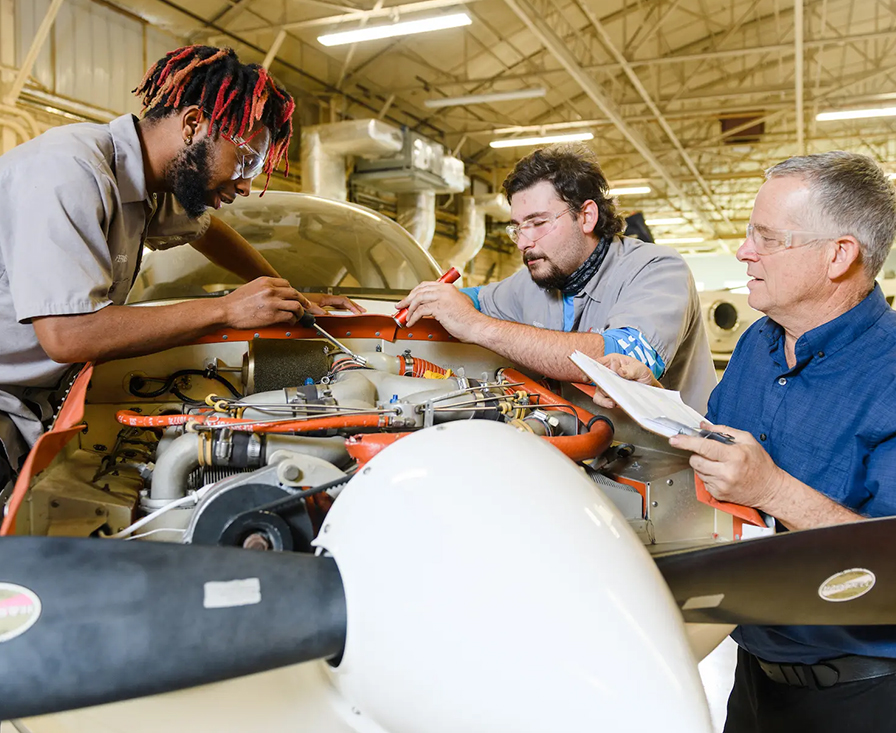 aircraft mechanic schools